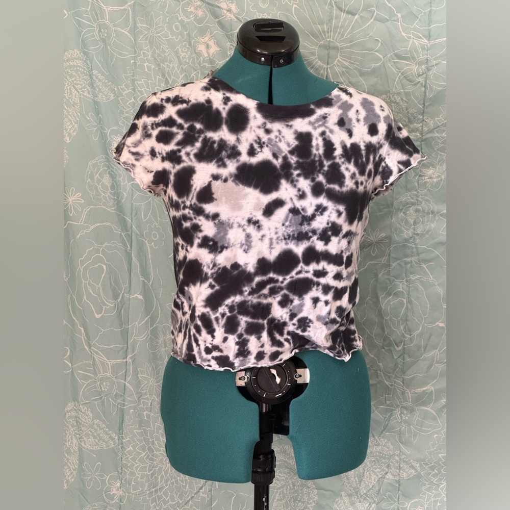 Black and White Tie Dye Top